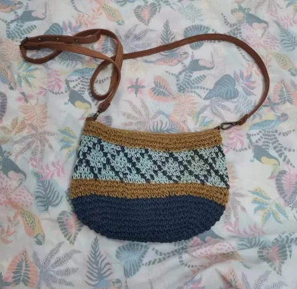 Dámská papírová háčkovaná crossbody kabelka