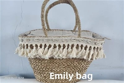 Navržené ženské tašky Raffia